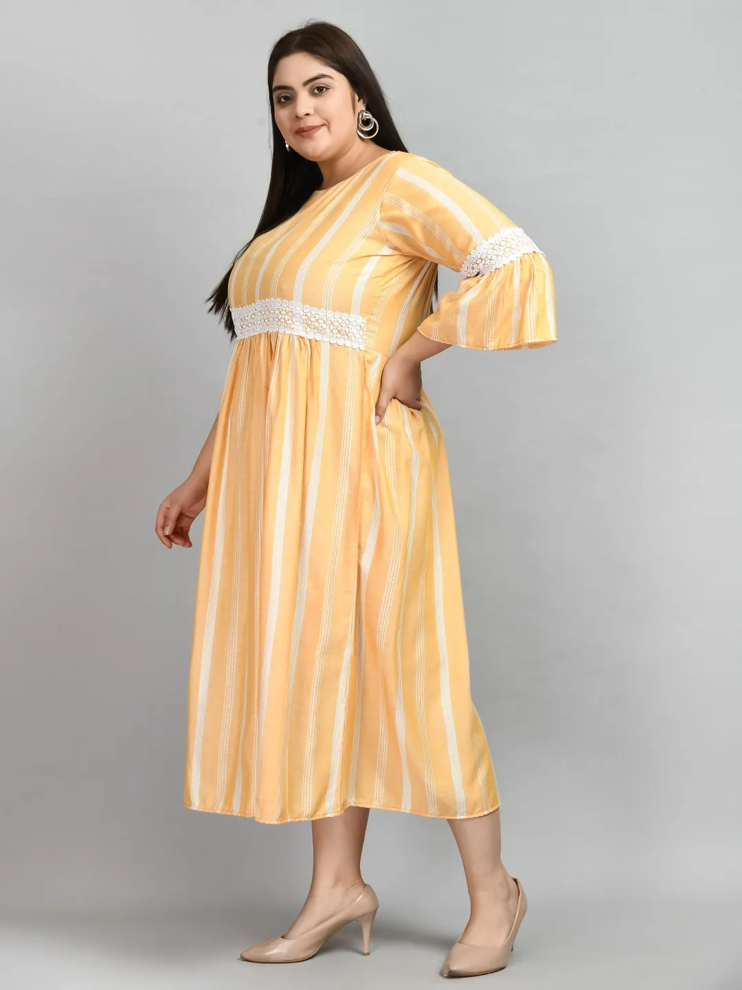 Plus Size Plus Size Yellow Striped Lace Dress