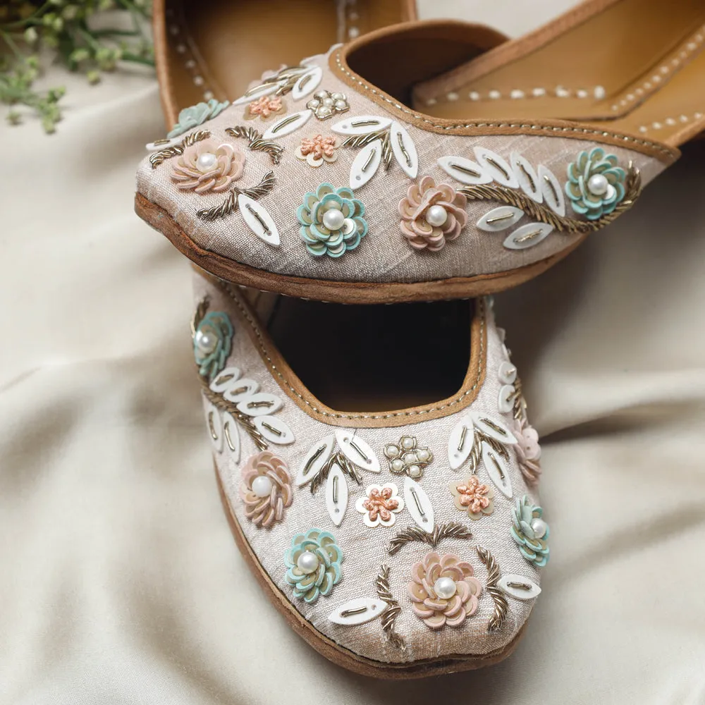 Rose Gold Carnival Handstitched Embroidered Jutti